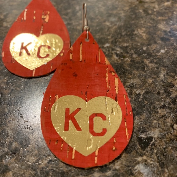 KC Chiefs Cork Leather Earrings - Picture 2 of 2